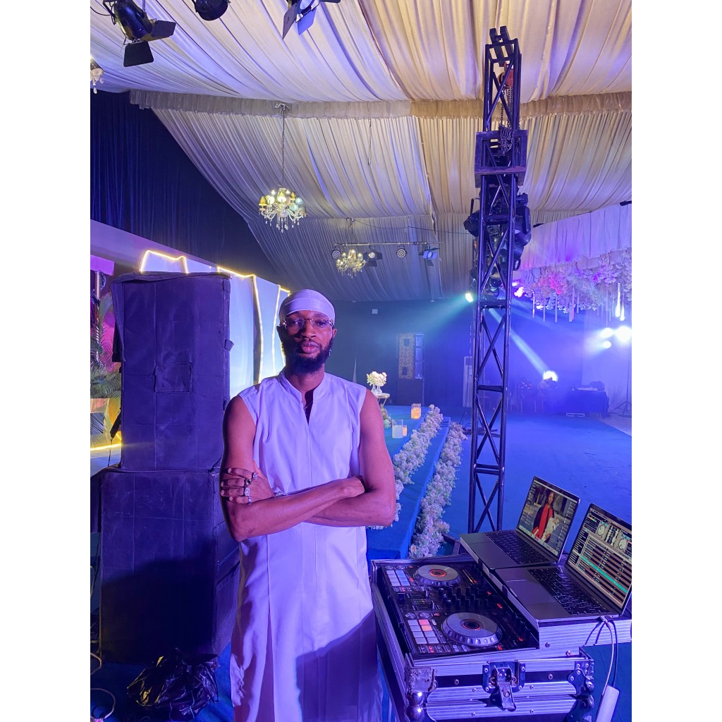Dave Entertainment Group Abuja | Professional DJ and Event Music Services