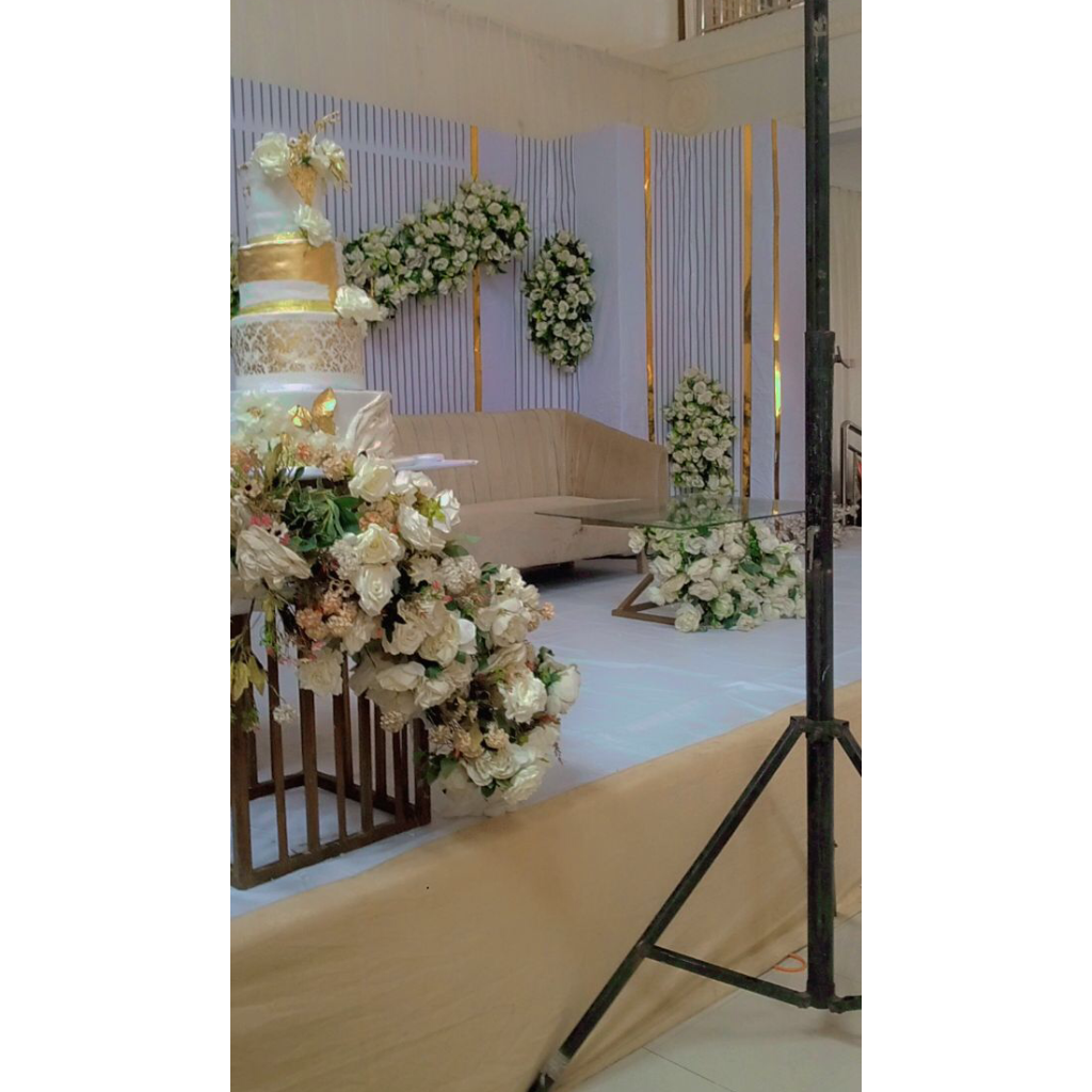 Empress Cakes and Balloons Ibeju-Lekki Wedding Cakes & Balloon Decor