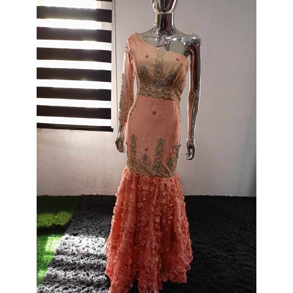 Un Erret World Amuwo-Odofin Lagos: Ankara and Adire RTW & MTM