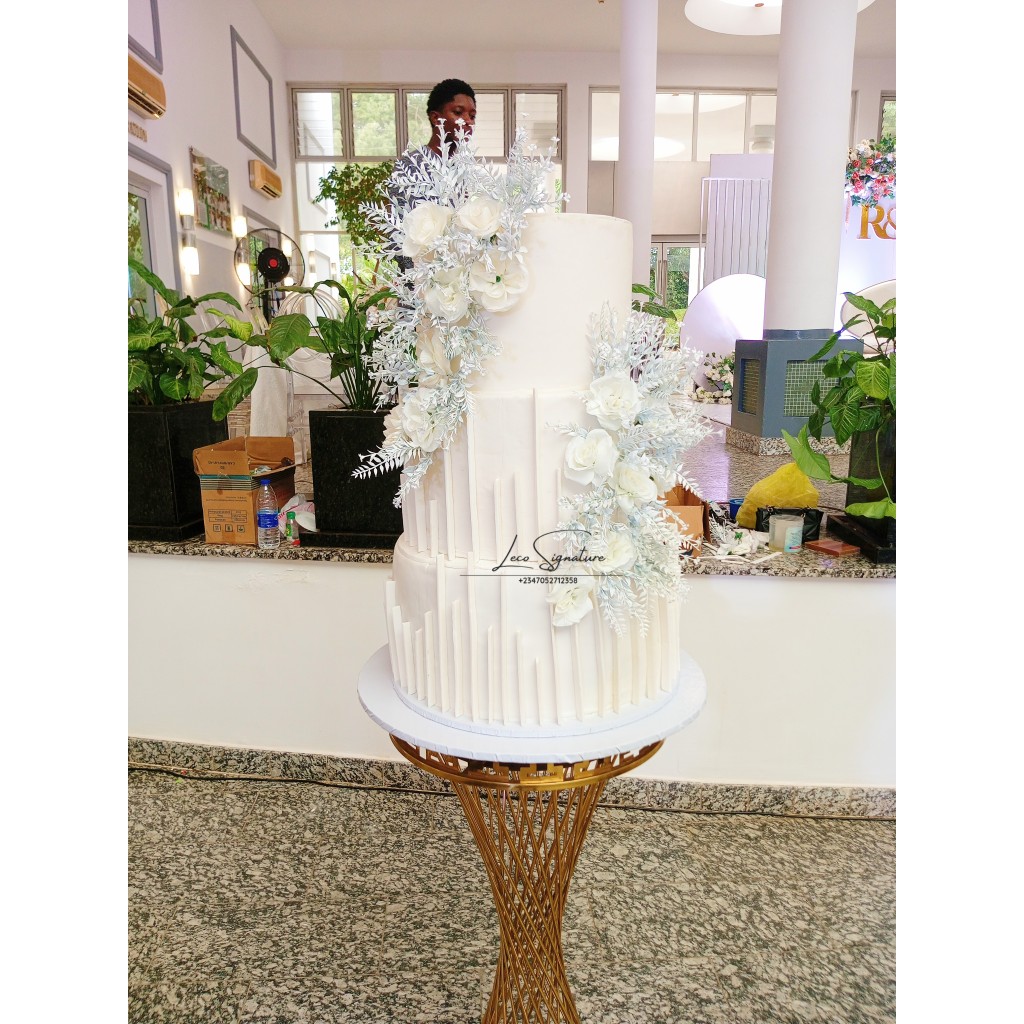 Leco Signature Abuja Event Cakes and Small Chops for Weddings