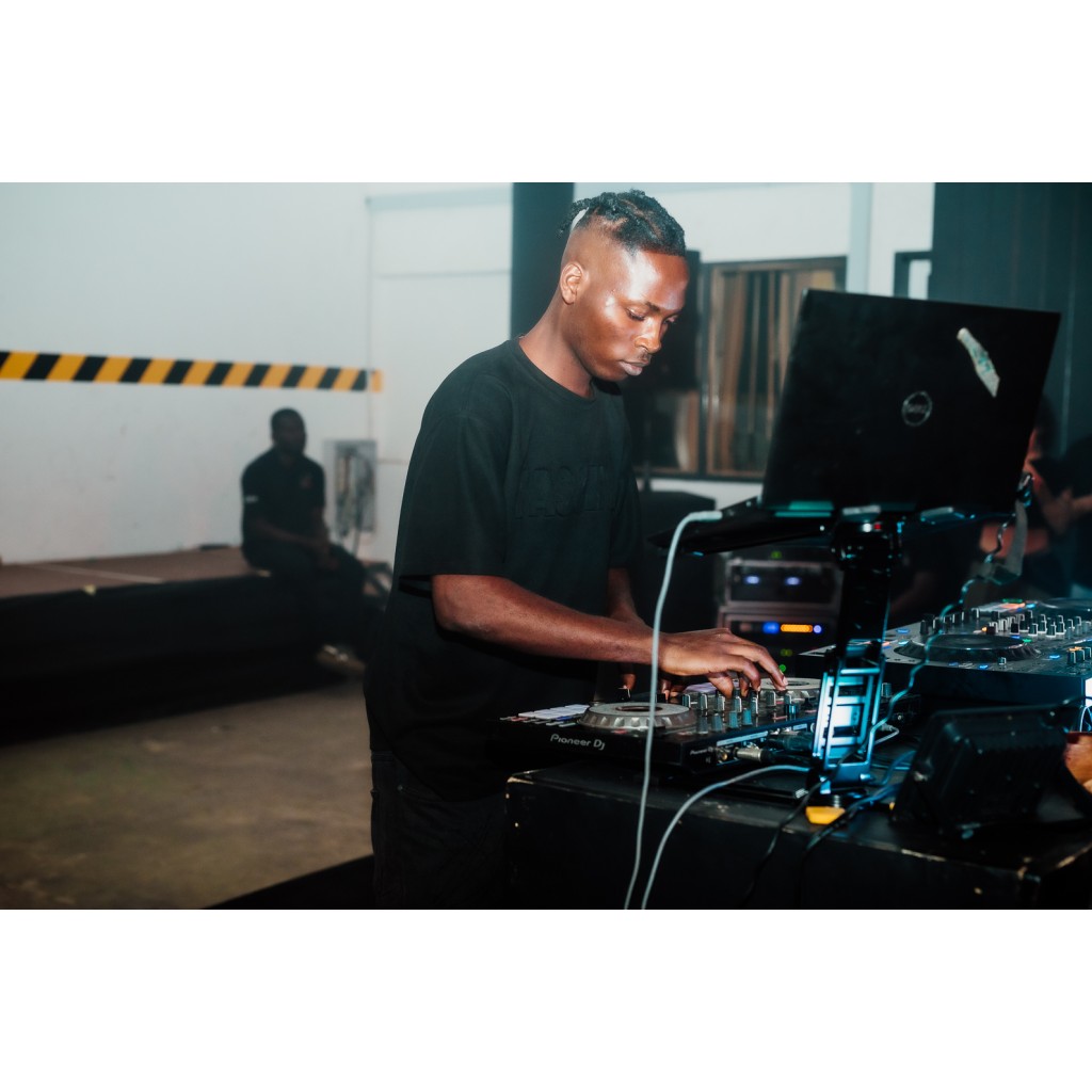 DJ TOBZY IMOLE GIWA Ifako-Ijaiye Lagos Wedding and Event DJ Services