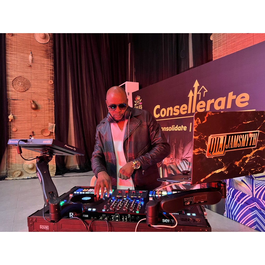 Quality DJ Jamsmyth Lagos Wedding DJ and Mixtape Services for Events
