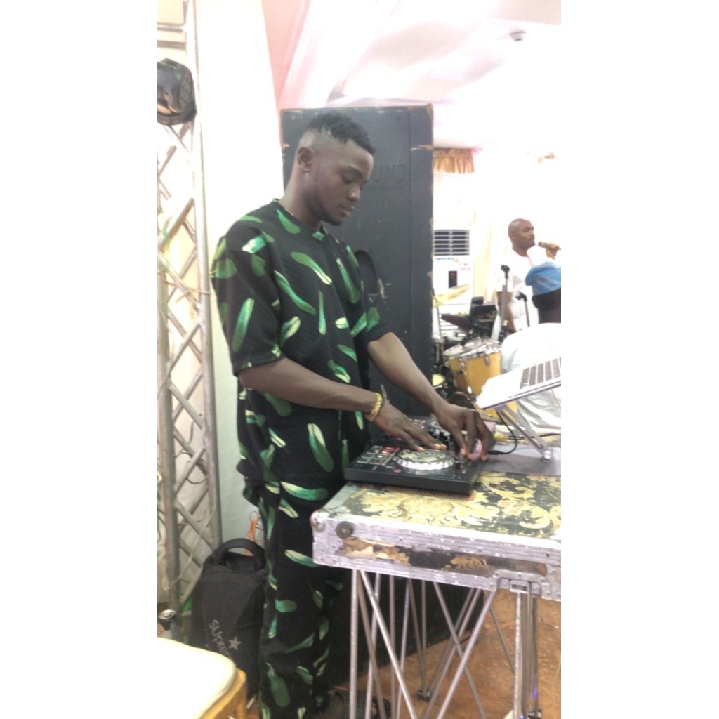 DJ E-Prince Maryland, Lagos Wedding and Evening Event DJ Services