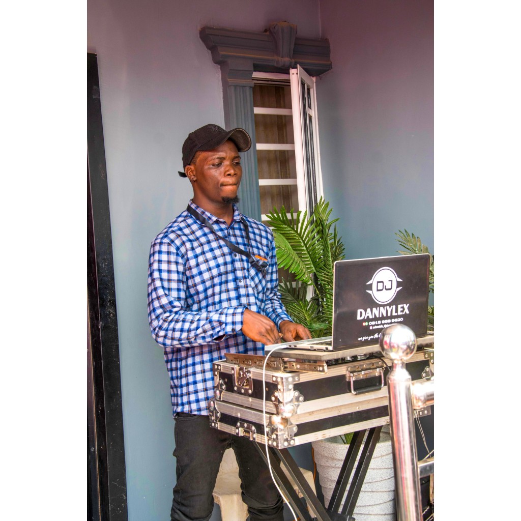 Deejay Dannylex and Entertainment Lagos Wedding and Event DJ Services