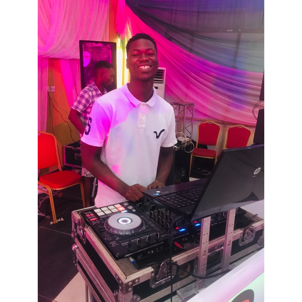 DJ Pelz Turner Wedding DJ Services, Sound and Lighting, Idimu Lagos