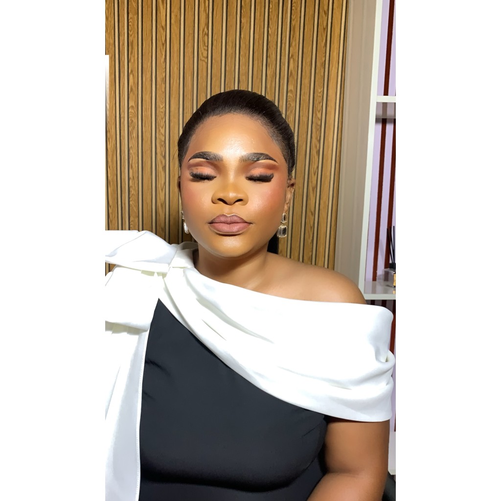 Rayy Glam Makeup Artist in Sangotedo, Lagos, Bridal and Event Makeup