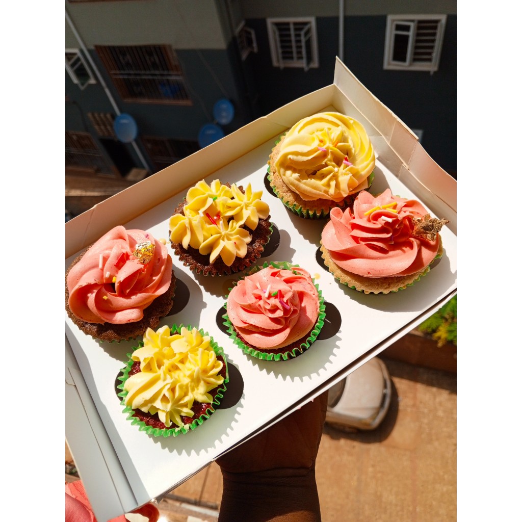 Favy Cakes & Events Nsukka: Custom Wedding Cakes and Pastries