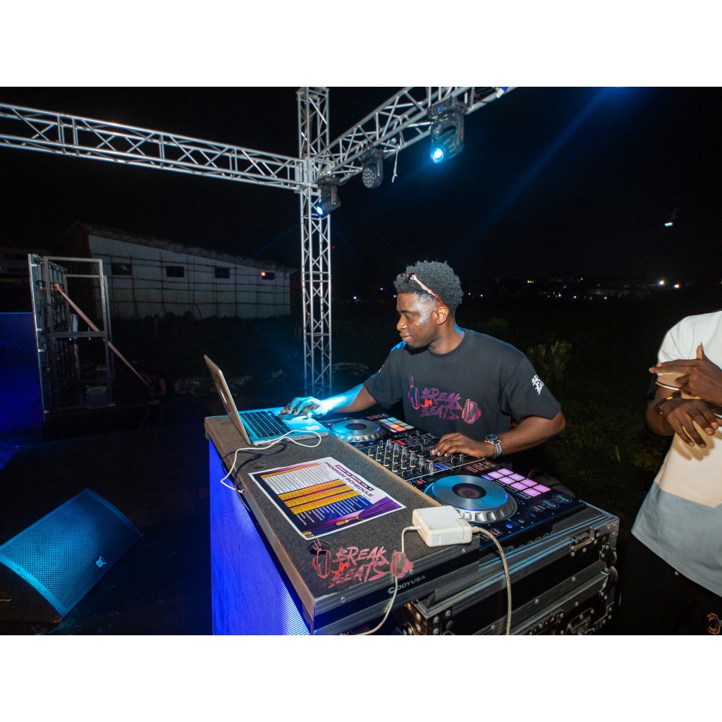 DJ Jayric Ifako-Ijaiye Lagos Wedding and Event DJ Services Open 24/7