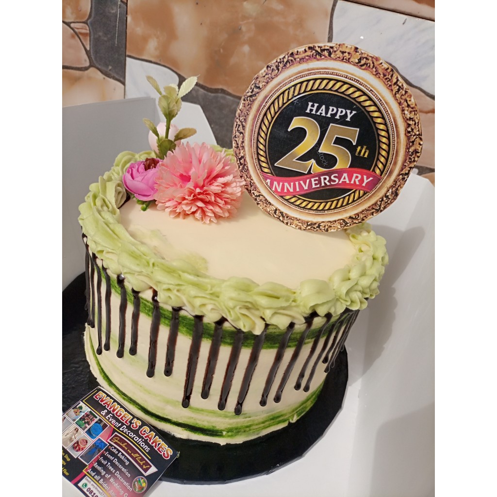 Evangel's Cakes and Event Decorations Nnewi: Custom Cakes and Decor