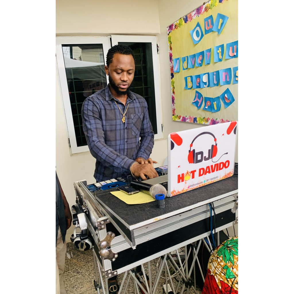 DJ Hot Davido Surulere, Lagos Wedding DJ Services 24/7 Availability