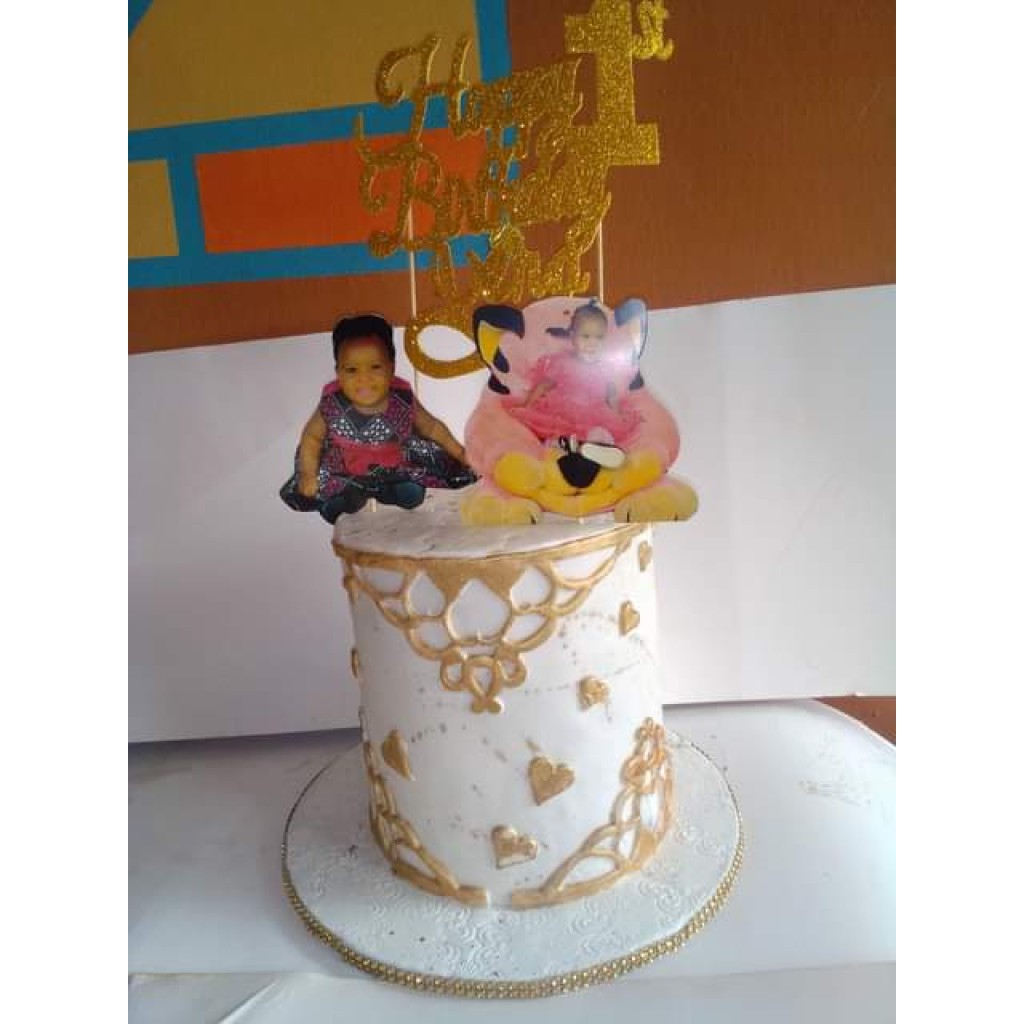 Fikdam Damsel Ogun — Cake-Decorating Tools and Wedding Linens
