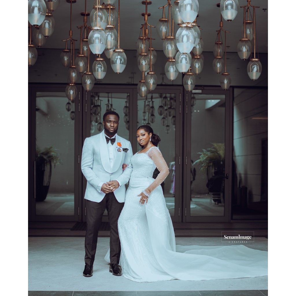 Senam Image Signatures, Akoka Lagos, Portrait Family and Wedding Photo