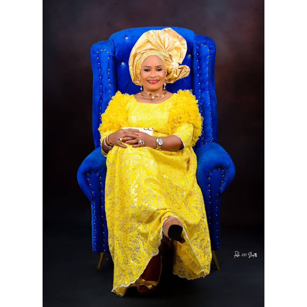 Posh 247 Studios Ajuwon Ifo Ogun Studio Wedding and Portrait Photo