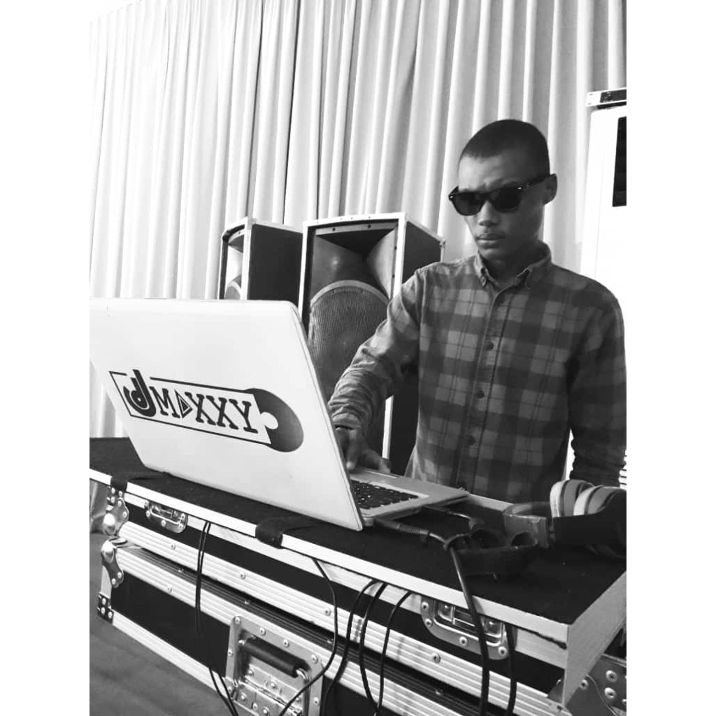 Maxxy The DJ, Lagos (Fadeyi) Wedding DJ Services Afrobeats Amapiano