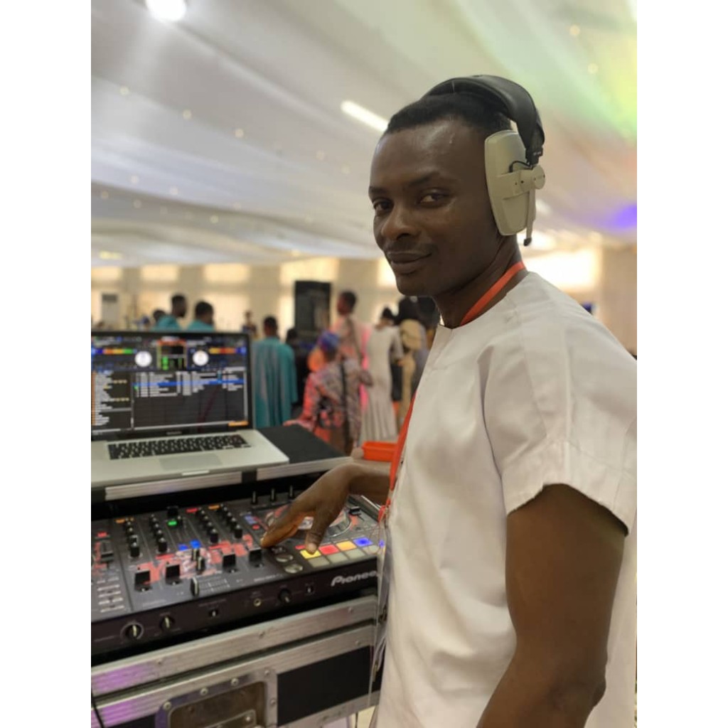 DJ Sir J Ikosi Ketu, Lagos Wedding DJ — 24/7 Mobile DJ Services