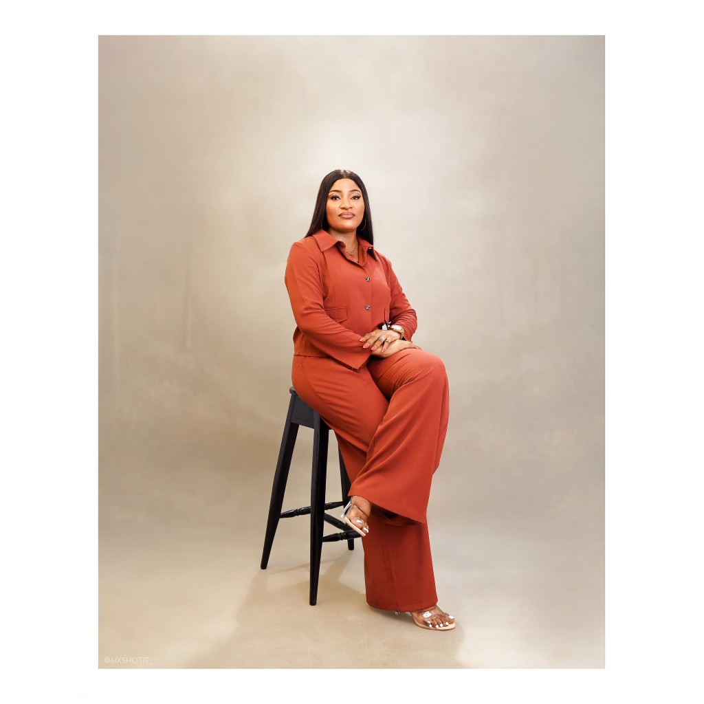 6ix Photo Studio Oluyole, Ibadan: Wedding Photography and Studio
