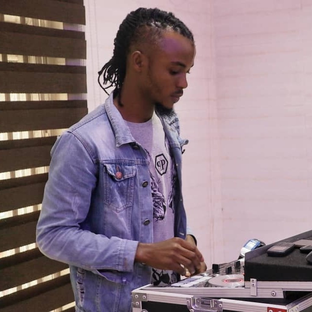 Da Lyon Empire Entertainment, Okpanam DJ and Event Planning Service