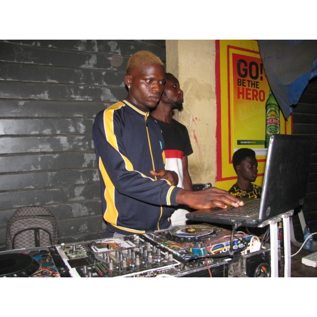 Deejay Big Sam Surulere, Lagos Wedding and Event DJ Services