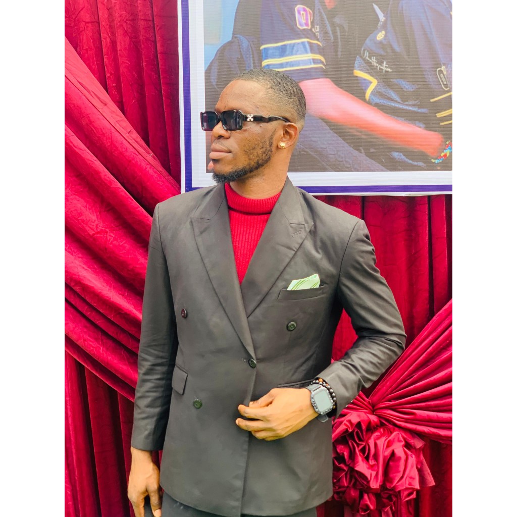 Chenfu Comics, Lagos Wedding MC and Event Anchoring Services