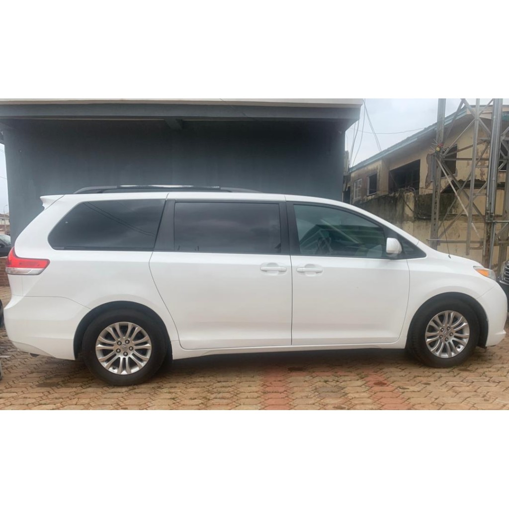 Mbada Motors Luxury Car Rentals Awka Wedding Vehicles and 24/7 Service