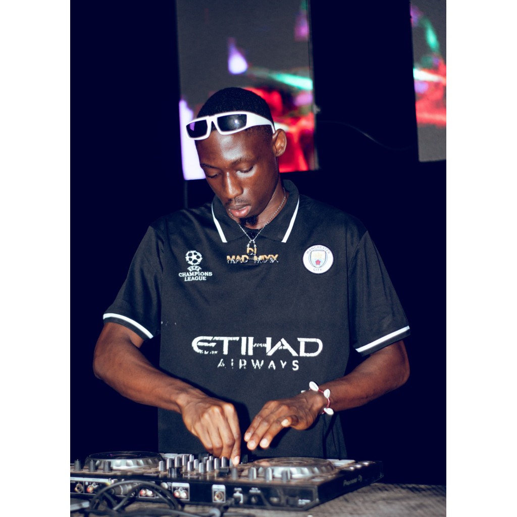 DJ MAD MIXX Awka, Anambra Wedding DJ for Receptions and Playlists