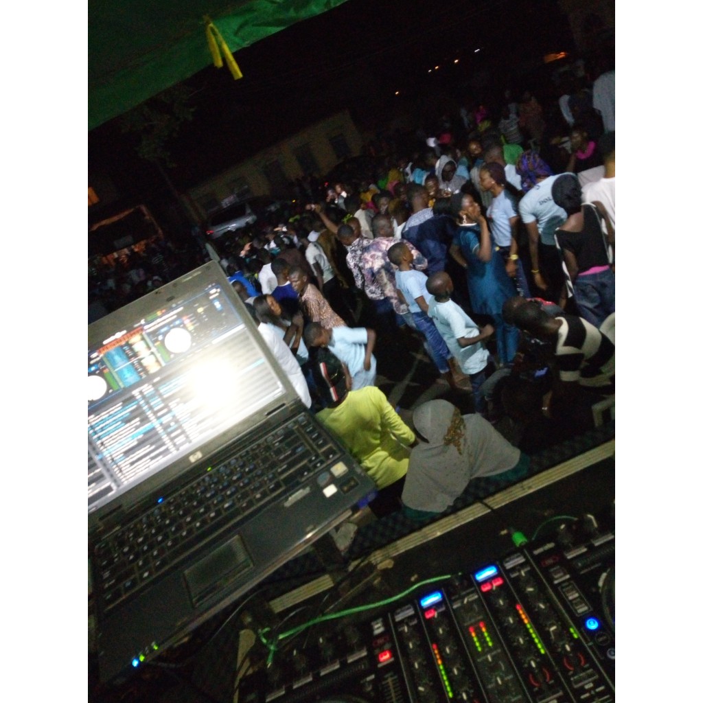 DJ Orlly Concept Abeokuta: Wedding DJ, Sound and Lighting Service