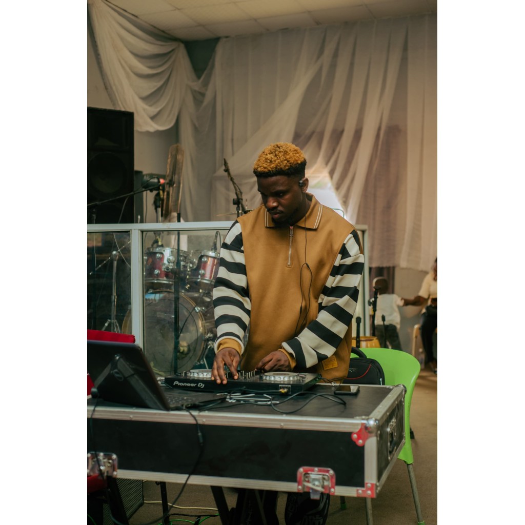 DJ Scottlily New Owerri Wedding DJ for Ceremonies and Receptions