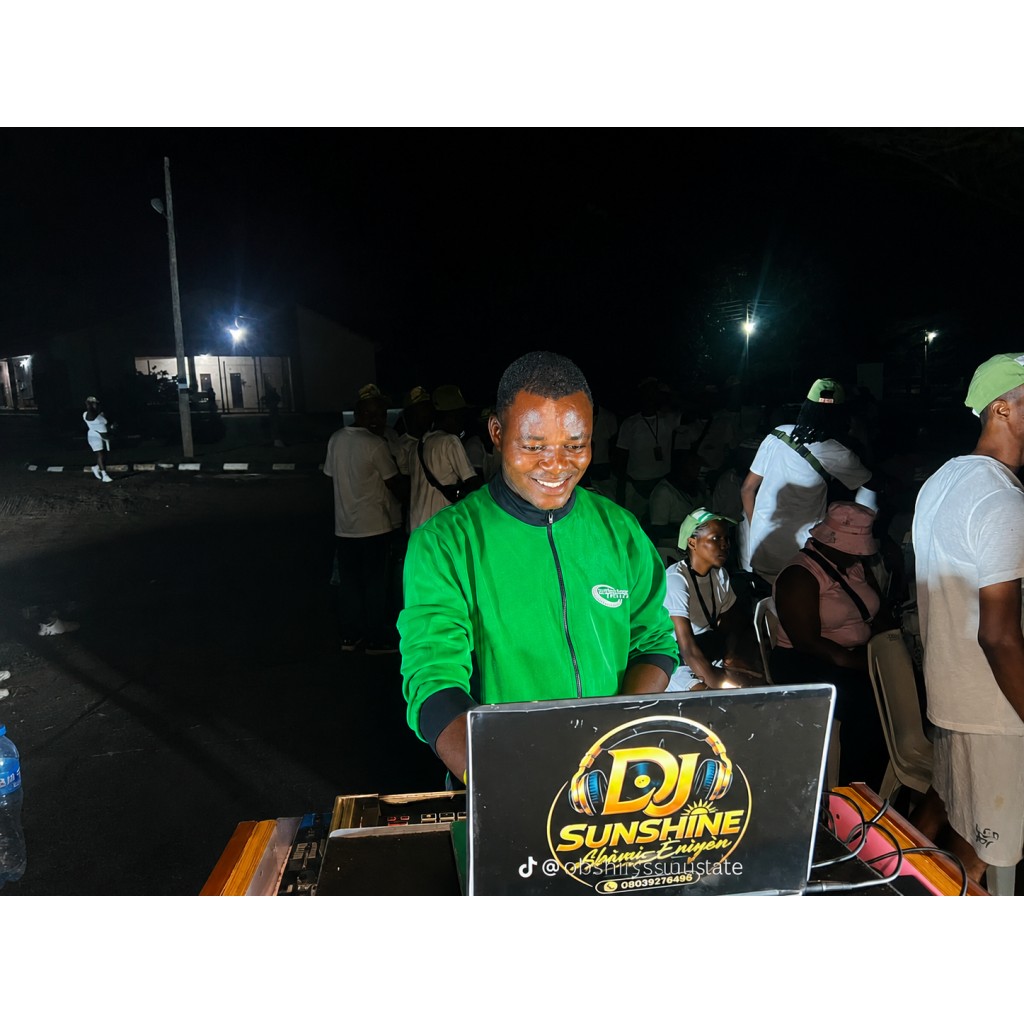 DJ Sunshine Abàmì-Ènìyàn Sagamu Wedding DJ and Event Services