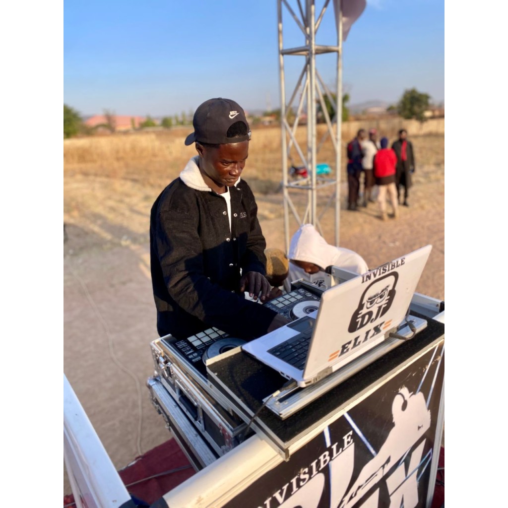 Invisible Entertainment Jos Wedding DJ, Sound and Lighting Services