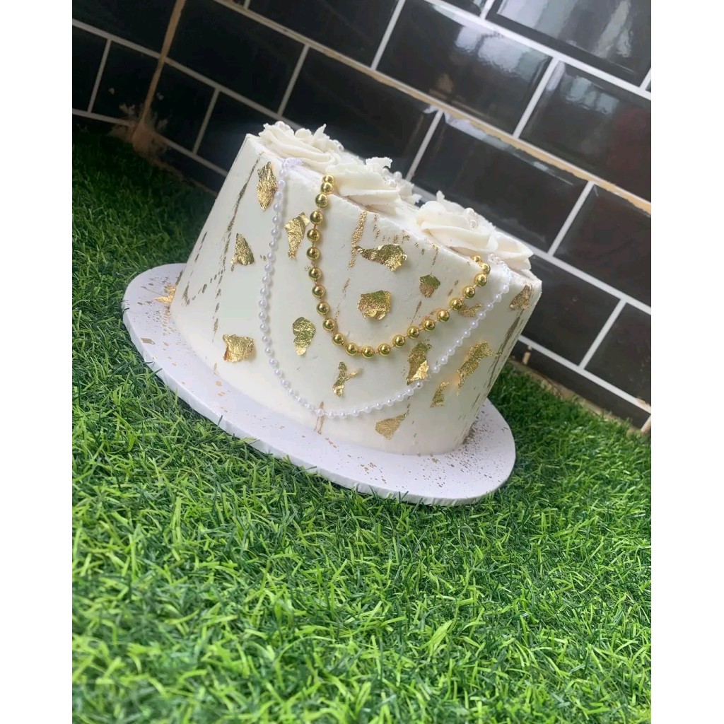 Crunchy Bites Treats Ilorin: Custom Wedding and Celebration Cakes