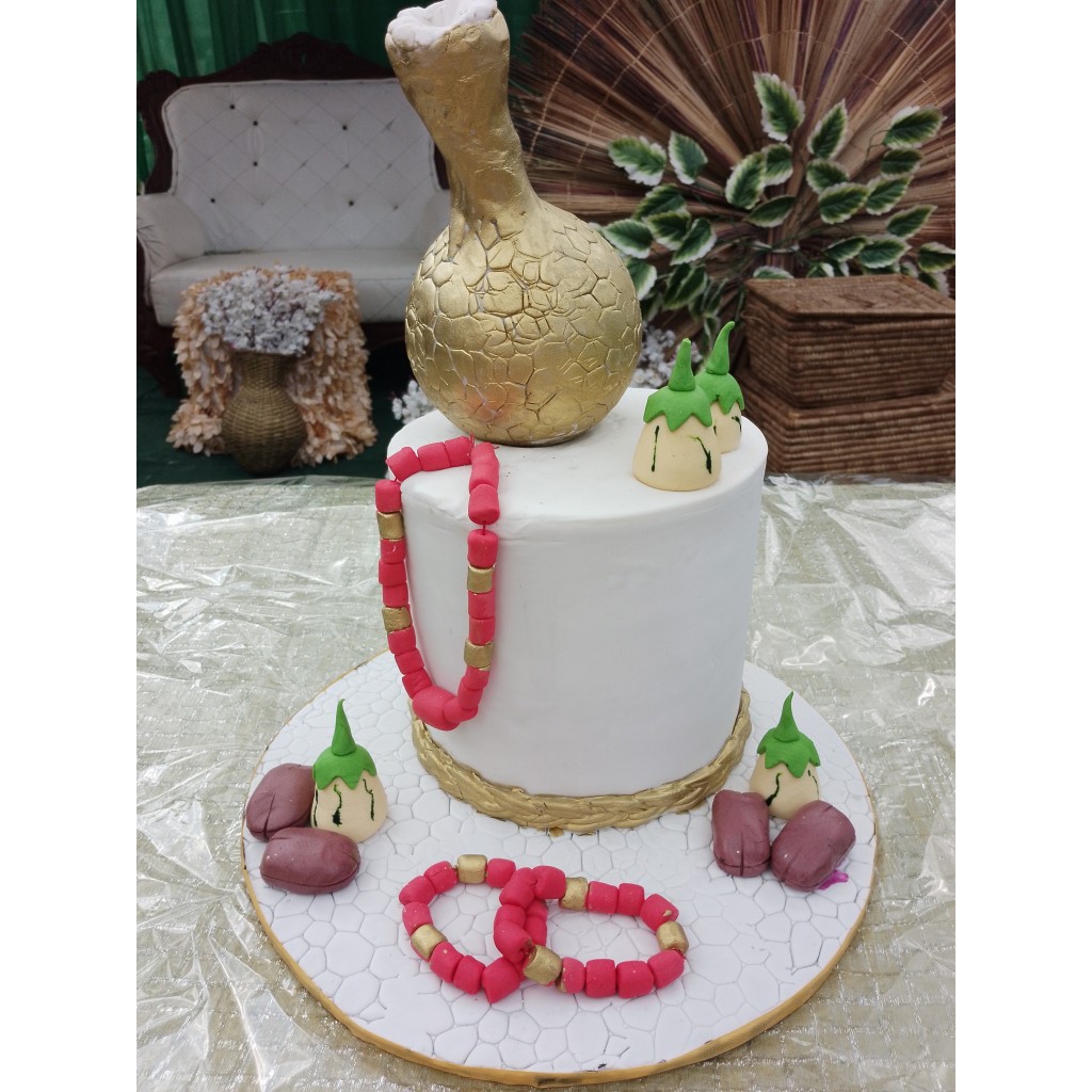 Debbie's Cakes "N" More, Abraka Delta: Custom Wedding and Event Cakes