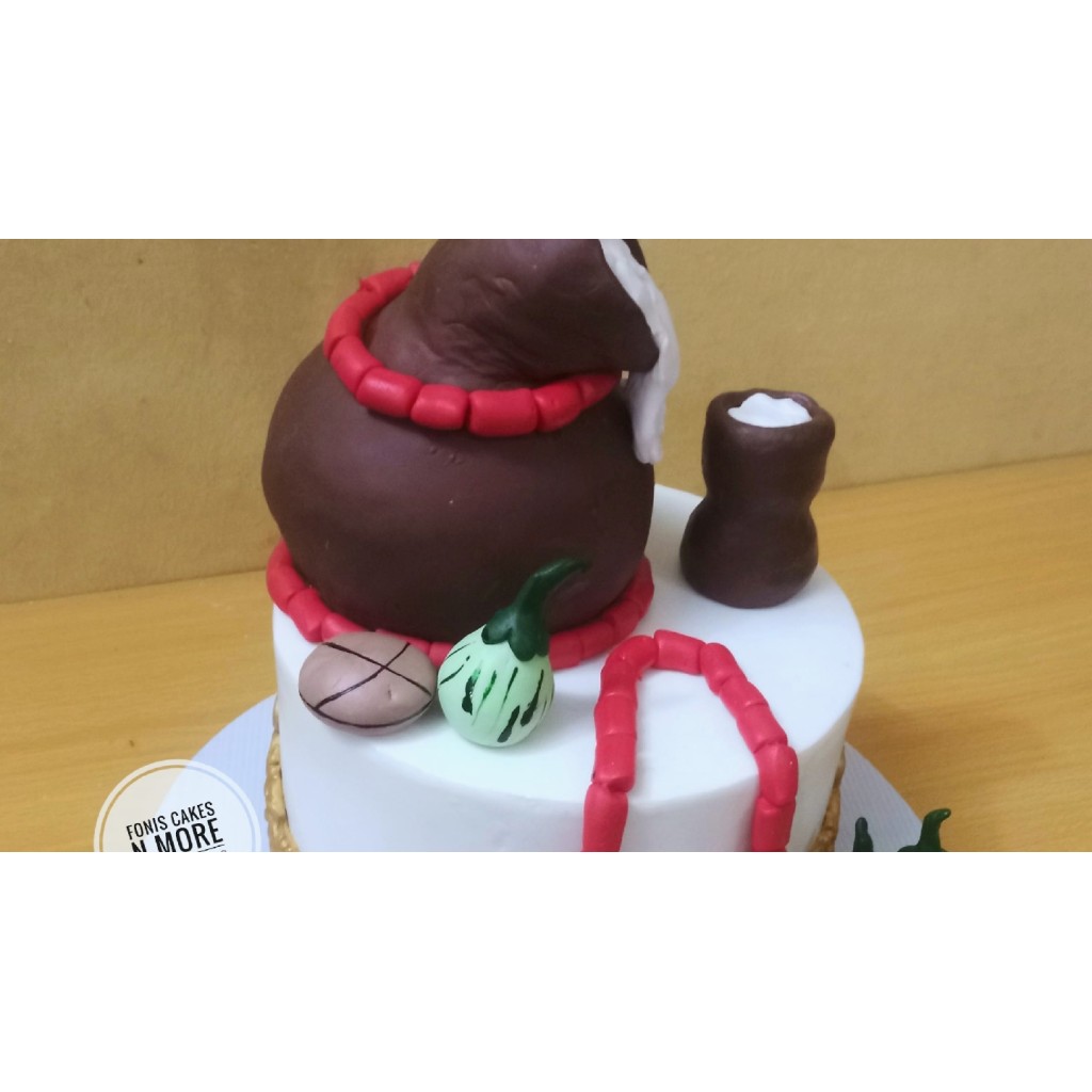 Foni's Cakes n' More Mararaba: Custom Wedding and Showpiece Cakes