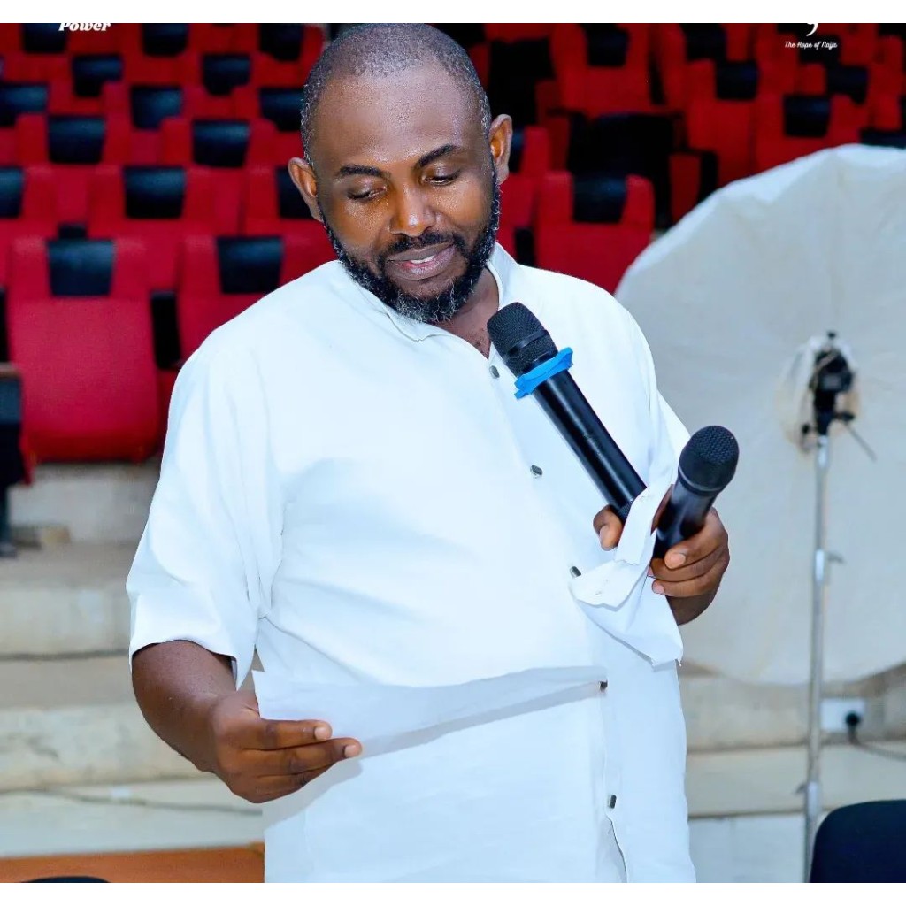 MC Slicky Wedding Host, Karaoke Host and Compere in Garki, FCT