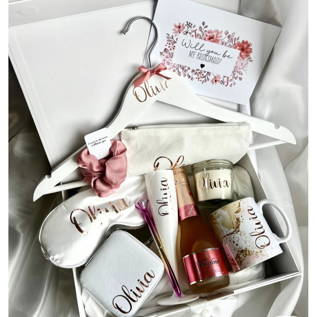 Giftoria Abuja Wedding Favors, Bridesmaids Gifts and Hampers