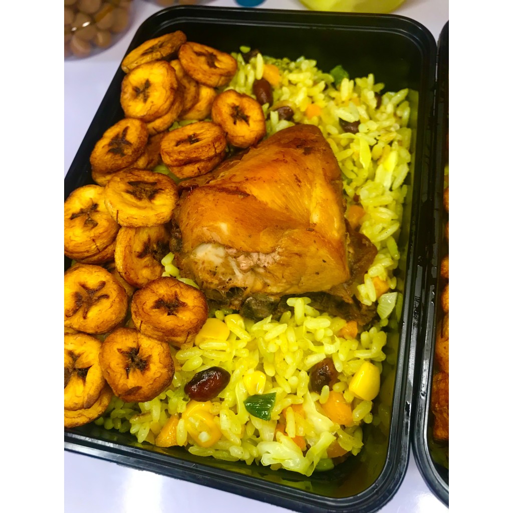 Unique Cakes and Food: Cakes and Small Chops in Ipinsa, Ondo