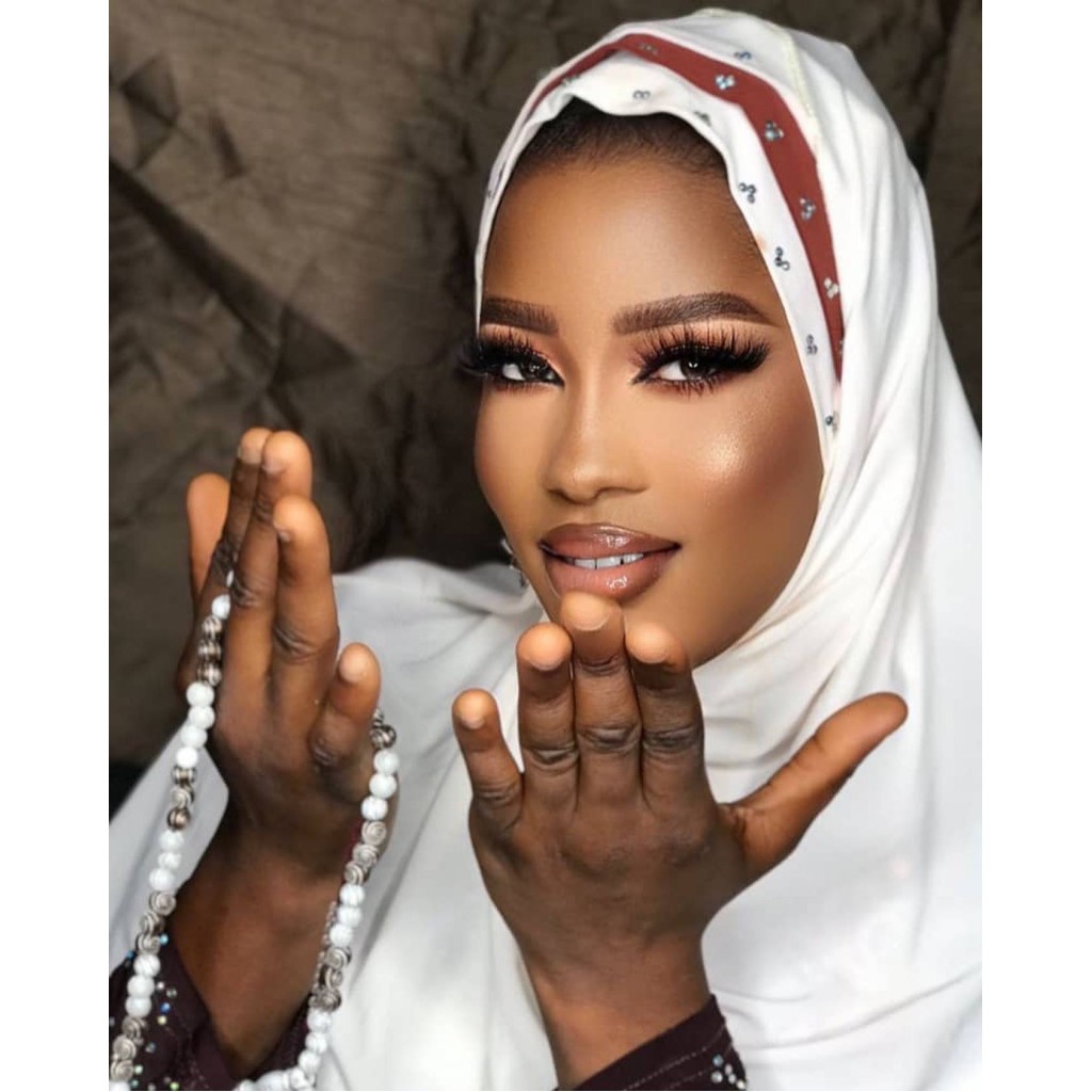 Glow Fingers Pro Bridal Makeup Artist in Ibadan Wedding Makeup