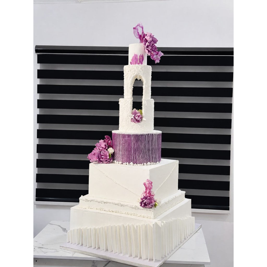 Ollyx Cake & Events in Ado Ekiti: Cakes, Small Chops and Catering