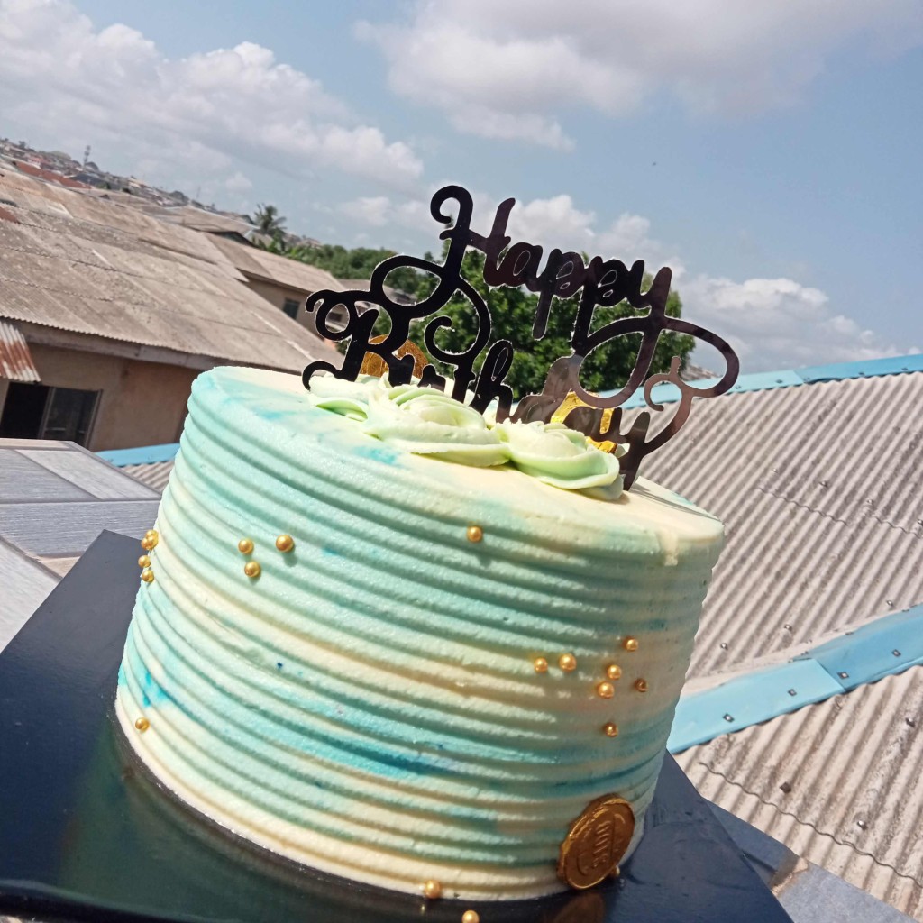 Hebron Cakes N Moore, Ota: Custom Wedding and Celebration Cakes