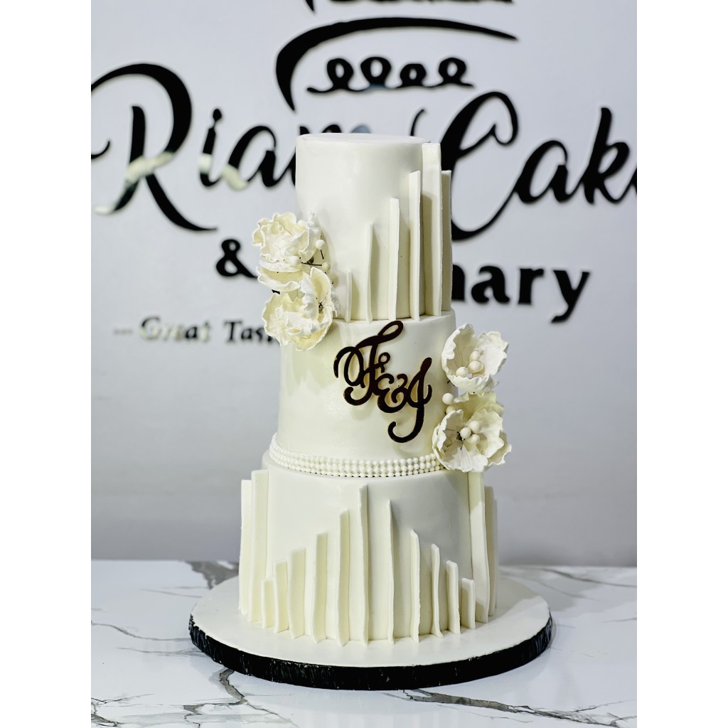 Riam Cakes & Culinary Osogbo: Wedding and Custom Celebration Cakes