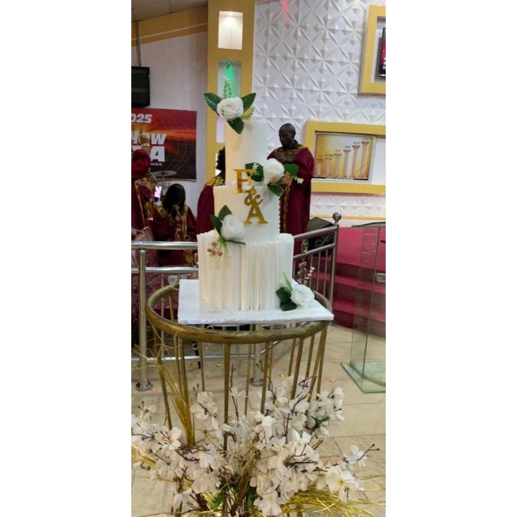 Oven Cloves Cakes and Pastries Egbeda, Ibadan – Custom Wedding Cakes