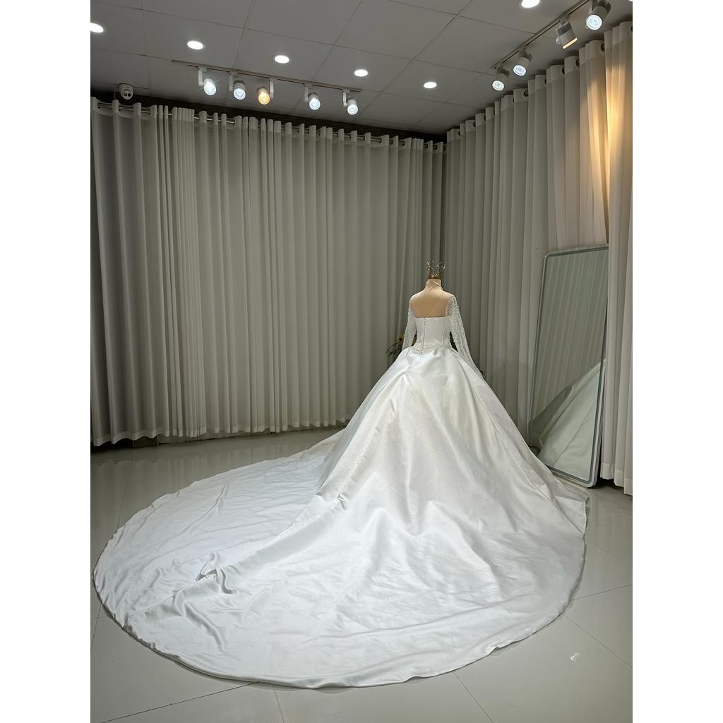 Ollys Bridal and Lingerie Boutique Karu — Wedding Dresses & Lingerie