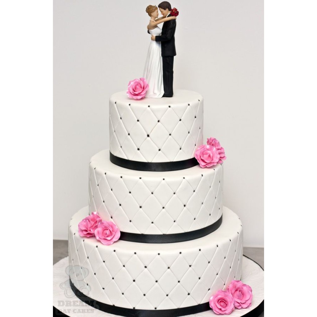 Sunshine Richie Foods Ifo, Ogun — Custom Wedding and Celebration Cakes