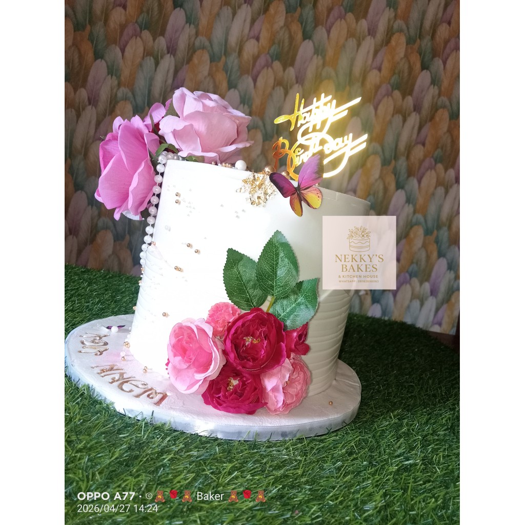 Nekkys Bakes & Kitchen House Effurun (Warri) Wedding Cakes, Delivery
